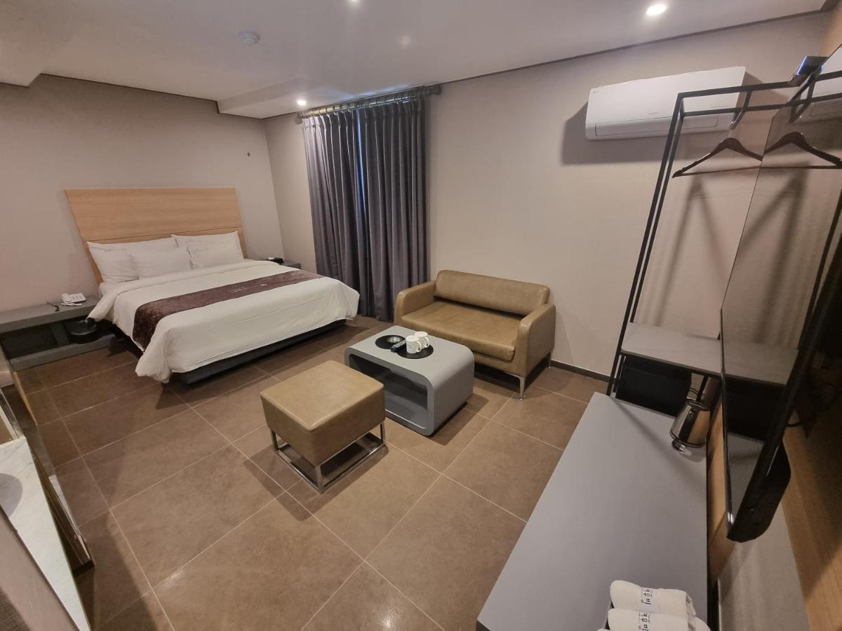 Yeoubi Hotel Jinju Exterior photo